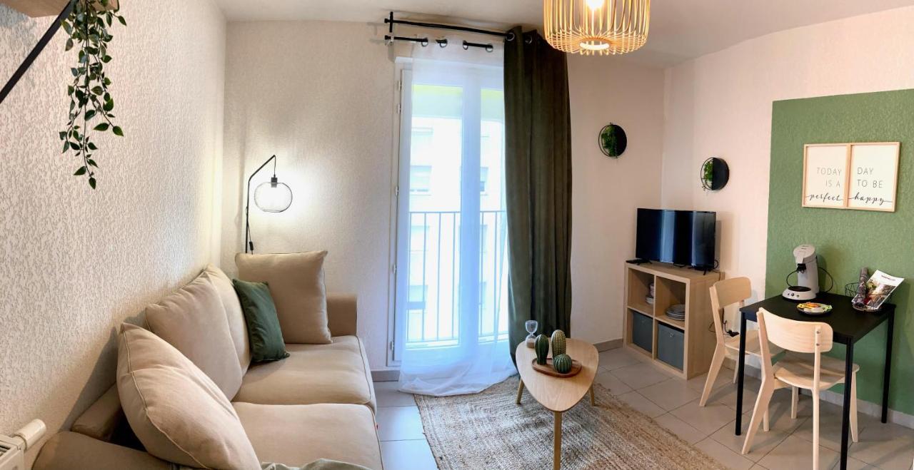 Appartement De Charme - Proche Centre-Ville Et Gare Montpellier Exteriör bild